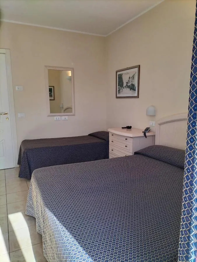 Hotel Villa Mare Riccione 3*,